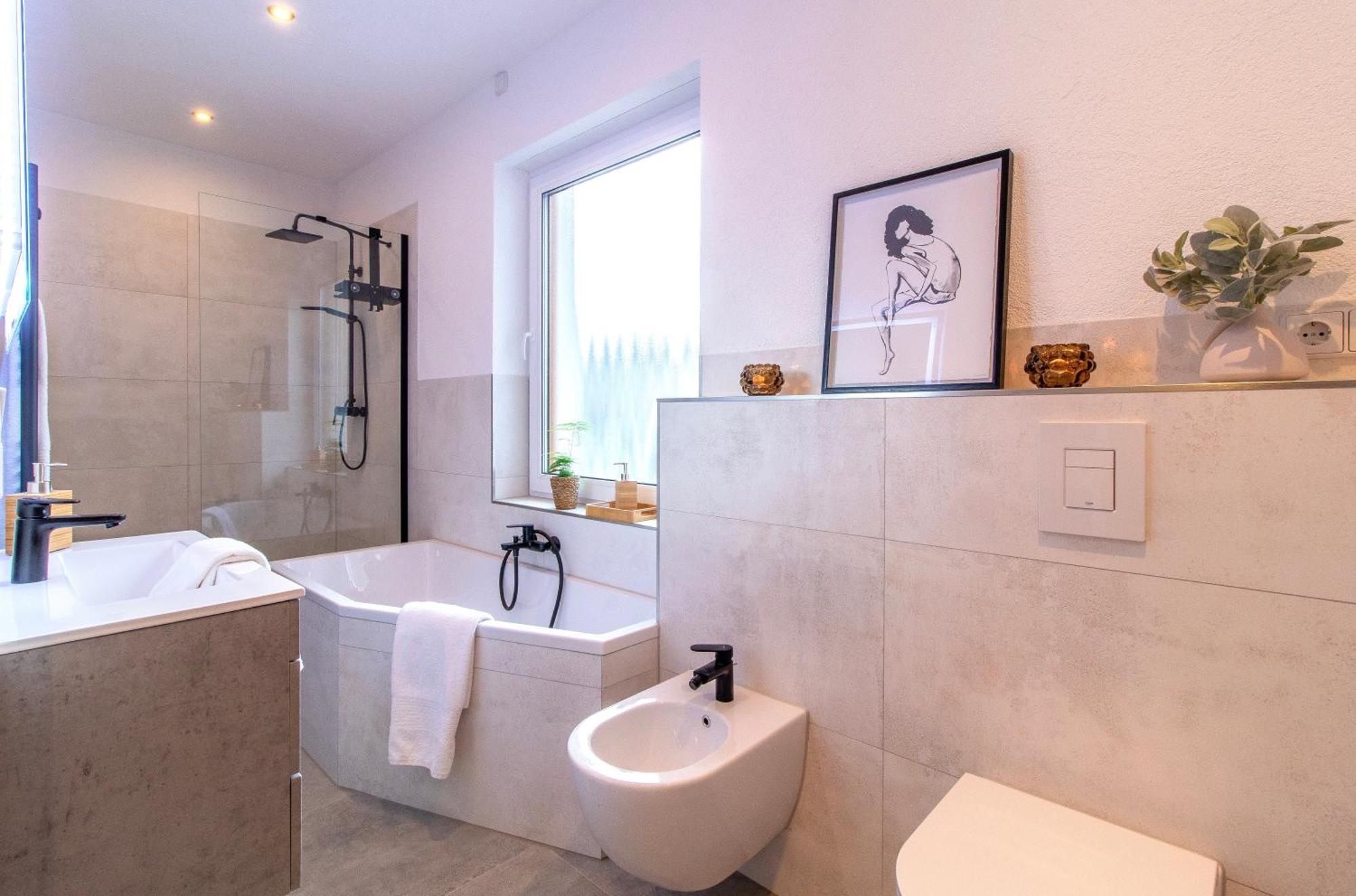 Stilvolles City-Apartment I Netflix I Wlan L Stellplatz I Zentral Schwarzenberg  Luaran gambar