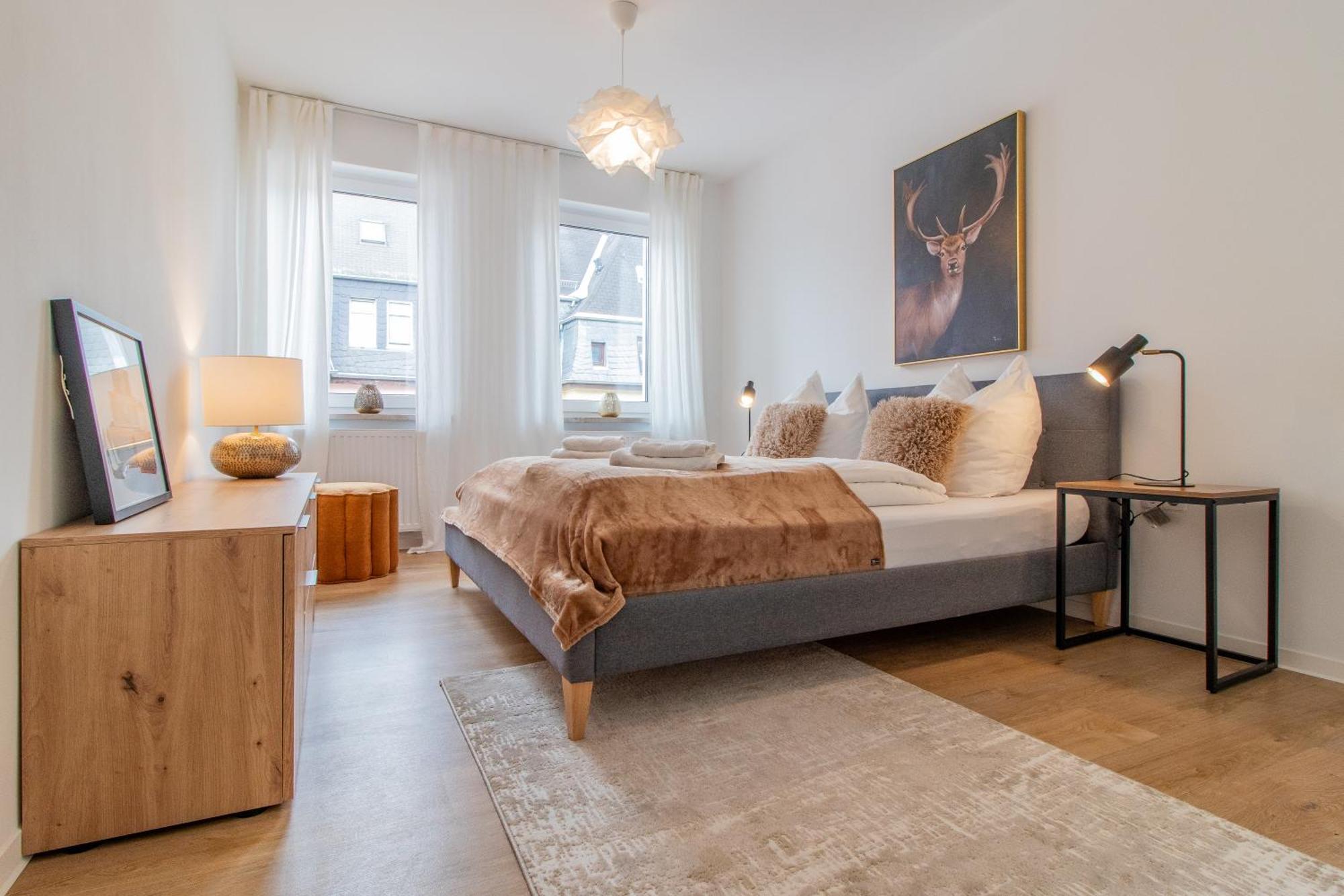 Stilvolles City-Apartment I Netflix I Wlan L Stellplatz I Zentral Schwarzenberg  Luaran gambar